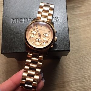 Michael Kors rose gold watch
